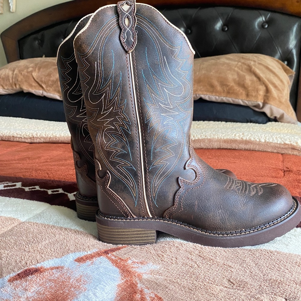 Brown justin boots